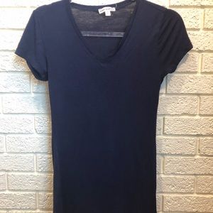 Zenana Outfitters rayon stretch tee. Navy